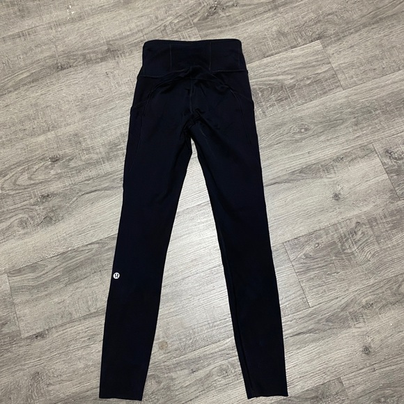 LULULEMON ATHLETICA LEGGINGS - Picture 2 of 4